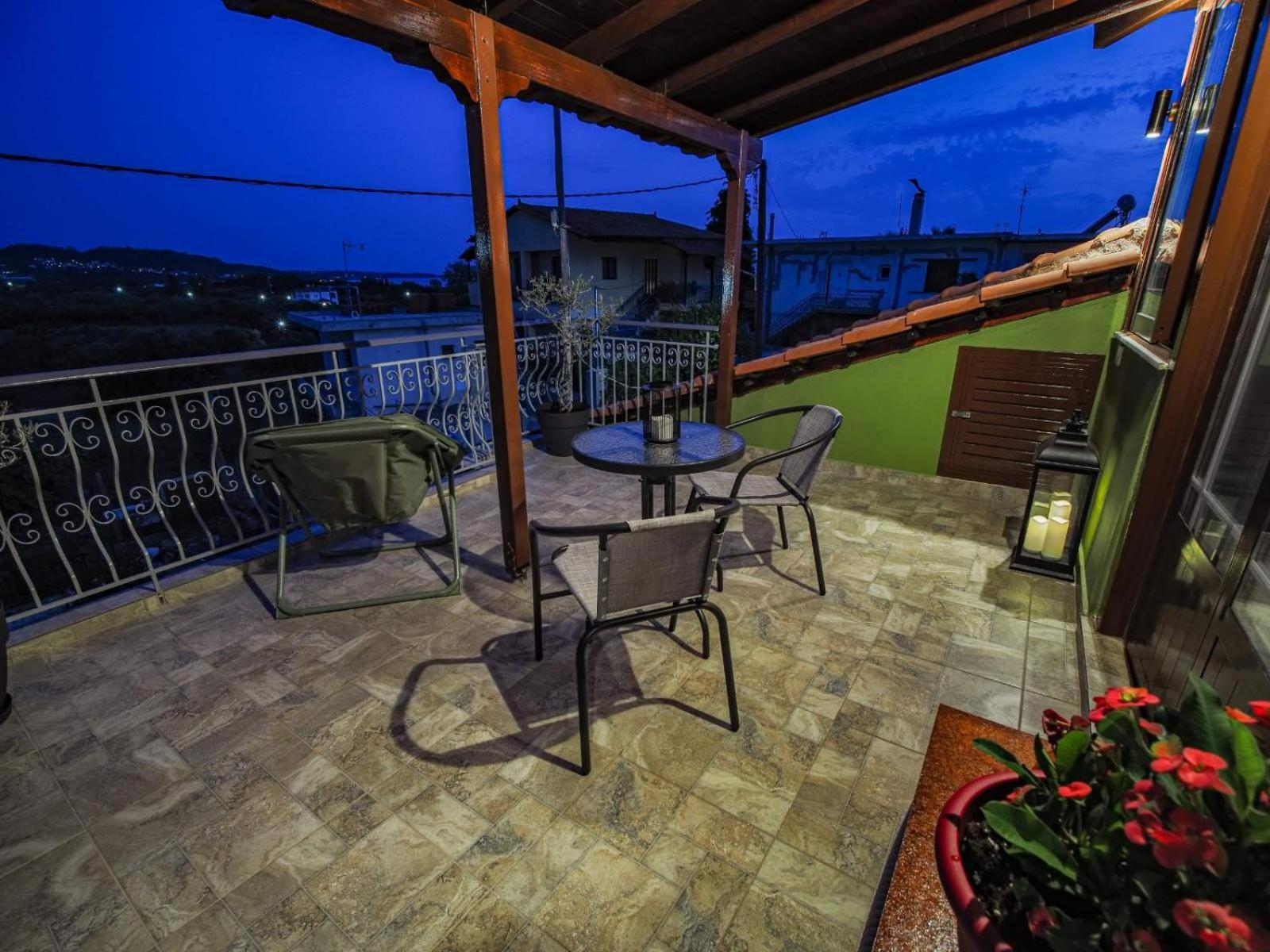 Taki'S Attic Apartment Agios Ilias  Екстериор снимка