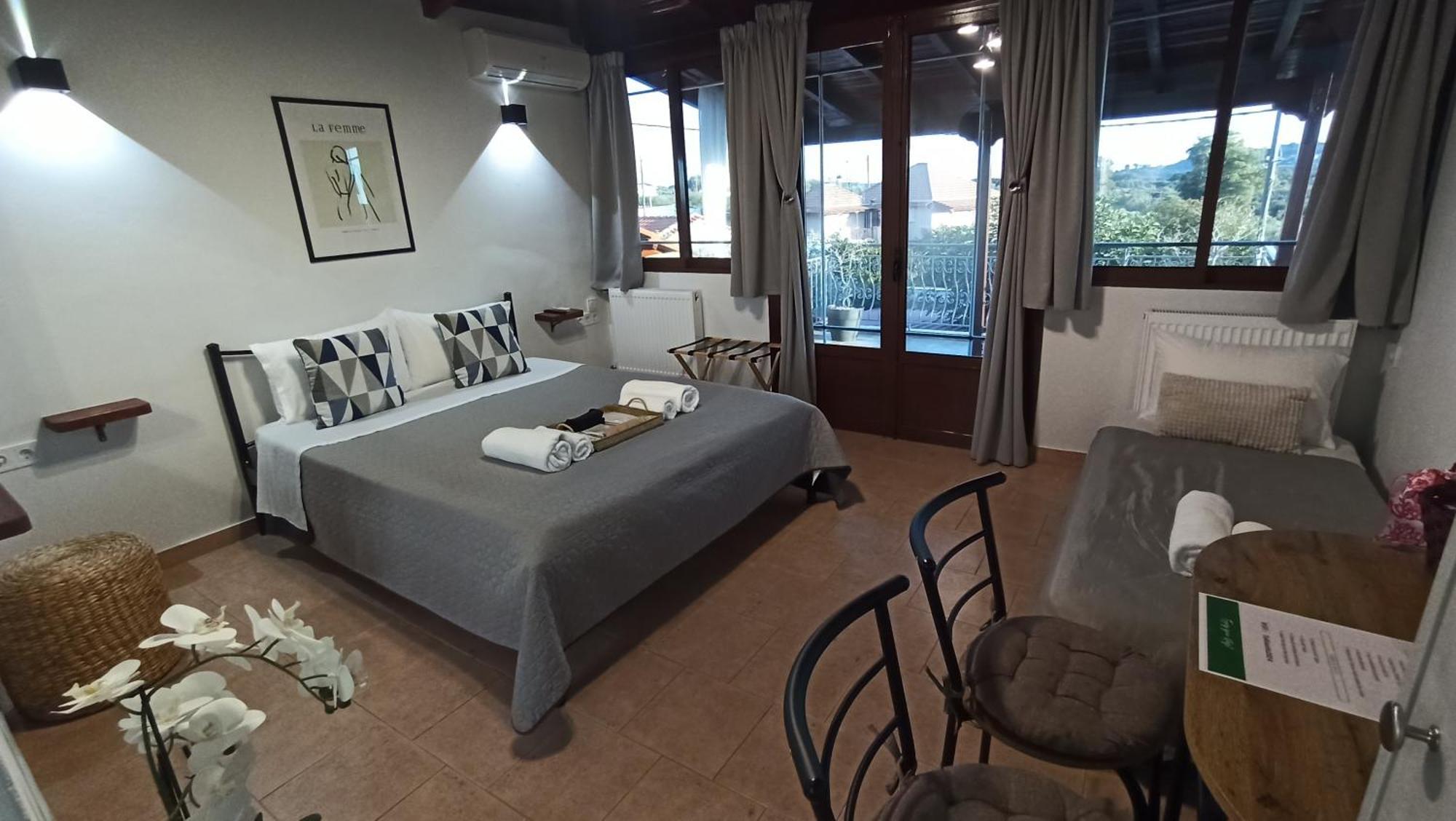 Taki'S Attic Apartment Agios Ilias  Екстериор снимка