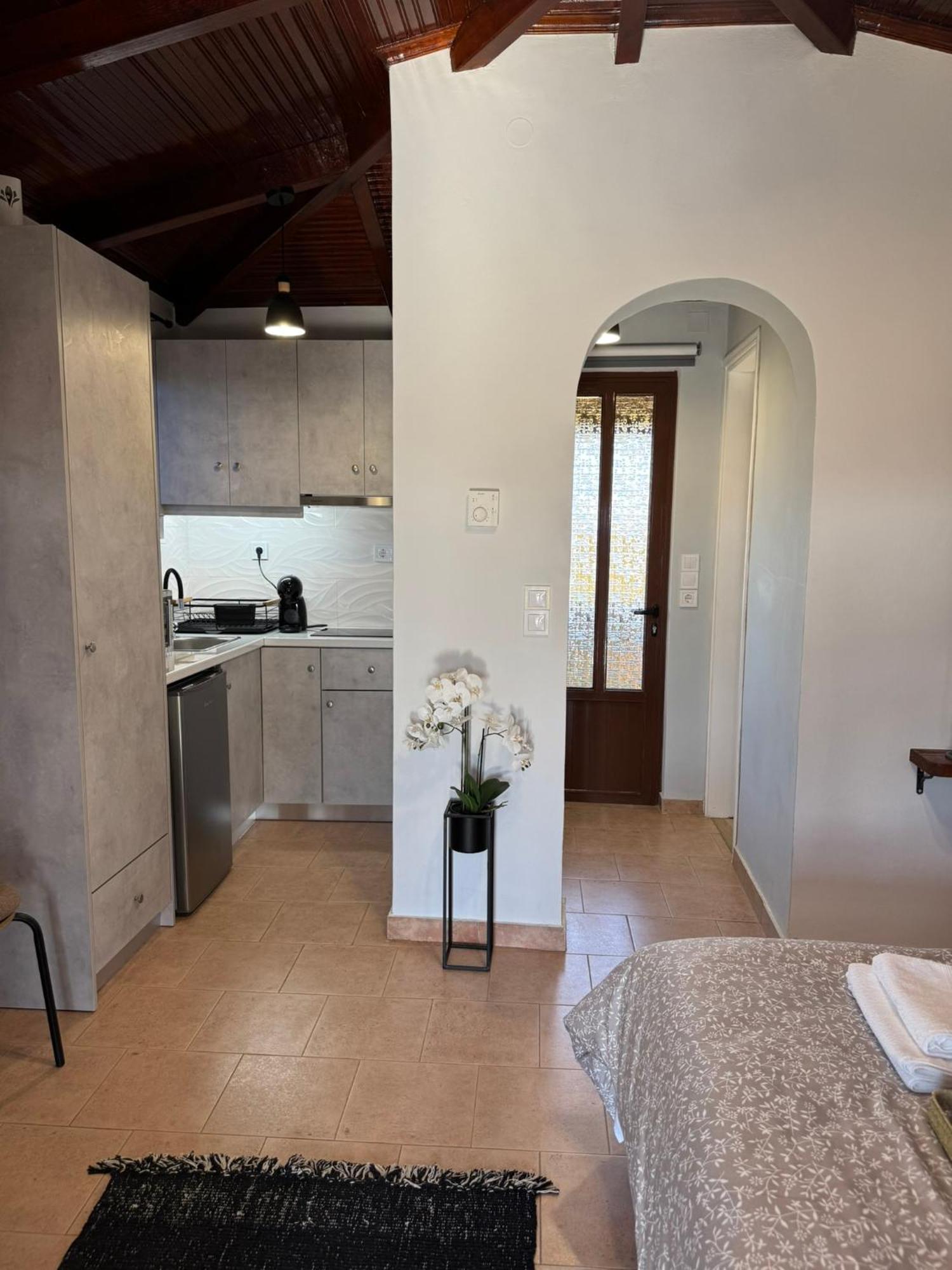 Taki'S Attic Apartment Agios Ilias  Екстериор снимка