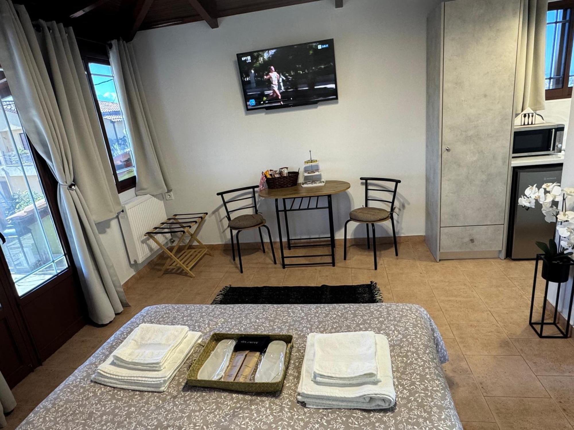 Taki'S Attic Apartment Agios Ilias  Екстериор снимка